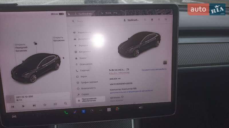 Седан Tesla Model 3 2019 в Луцке