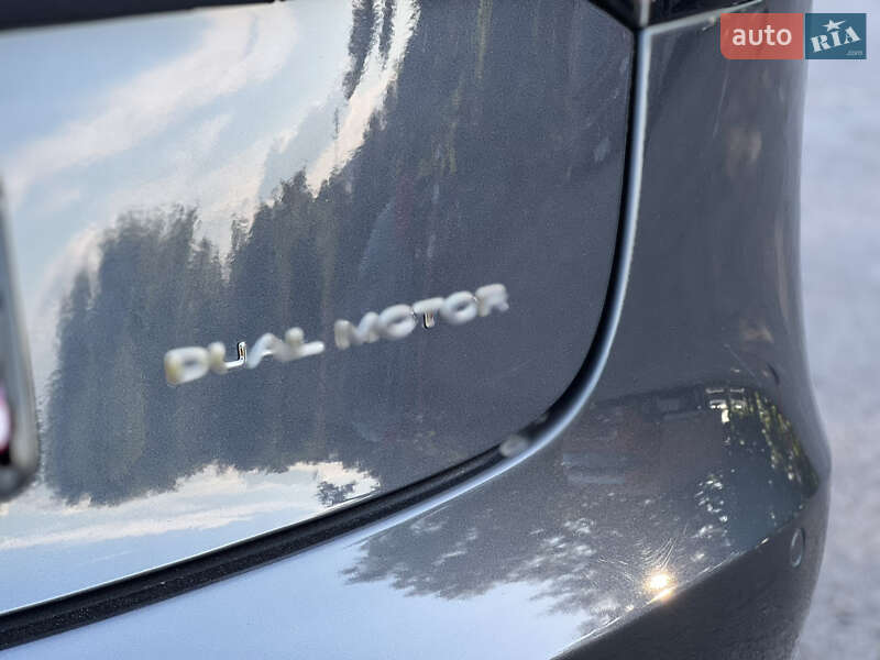 Седан Tesla Model 3 2021 в Рівному