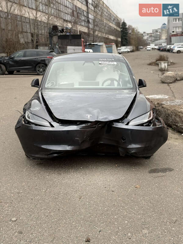 Седан Tesla Model 3 2025 в Киеве фото 2 Седан Tesla Model 3 2025 в Киеве