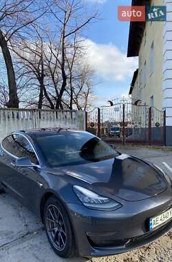 Седан Tesla Model 3 2018 в Каменском