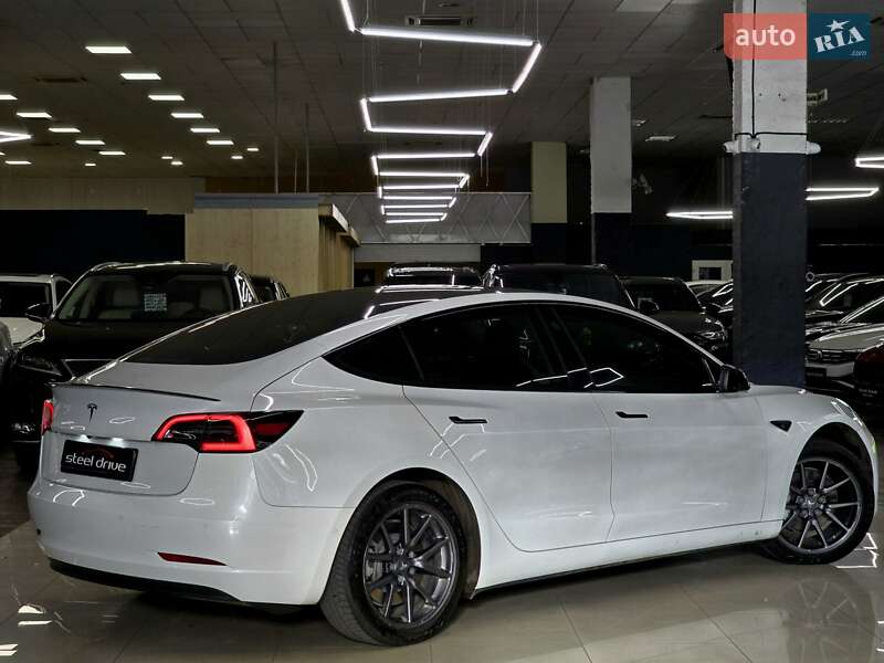 Седан Tesla Model 3 2020 в Николаеве фото 5 Седан Tesla Model 3 2020 в Николаеве