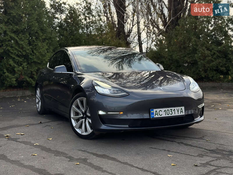 Седан Tesla Model 3 2018 в Житомирі фото Седан Tesla Model 3 2018 в Житомирі