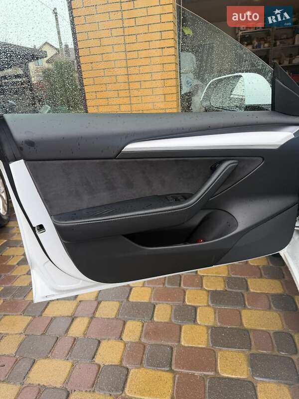 Седан Tesla Model 3 2022 в Хмельницком фото 30 Седан Tesla Model 3 2022 в Хмельницком