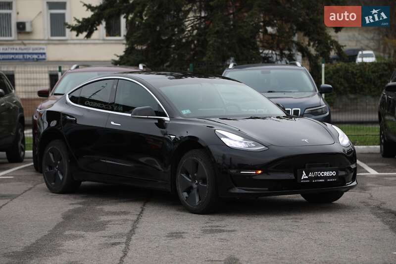 Седан Tesla Model 3 2019 в Харкові