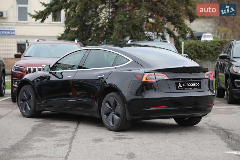 Седан Tesla Model 3 2019 в Харкові