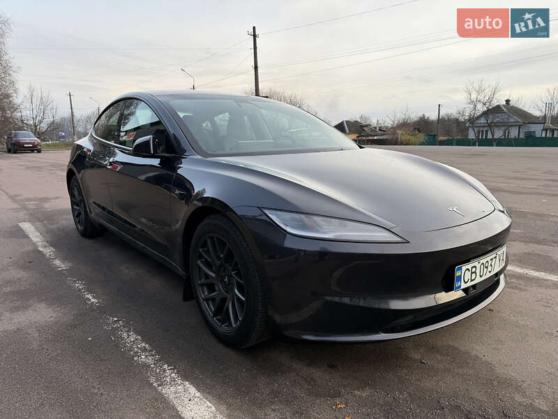 Седан Tesla Model 3 2024 в Киеве фото 2 Седан Tesla Model 3 2024 в Киеве