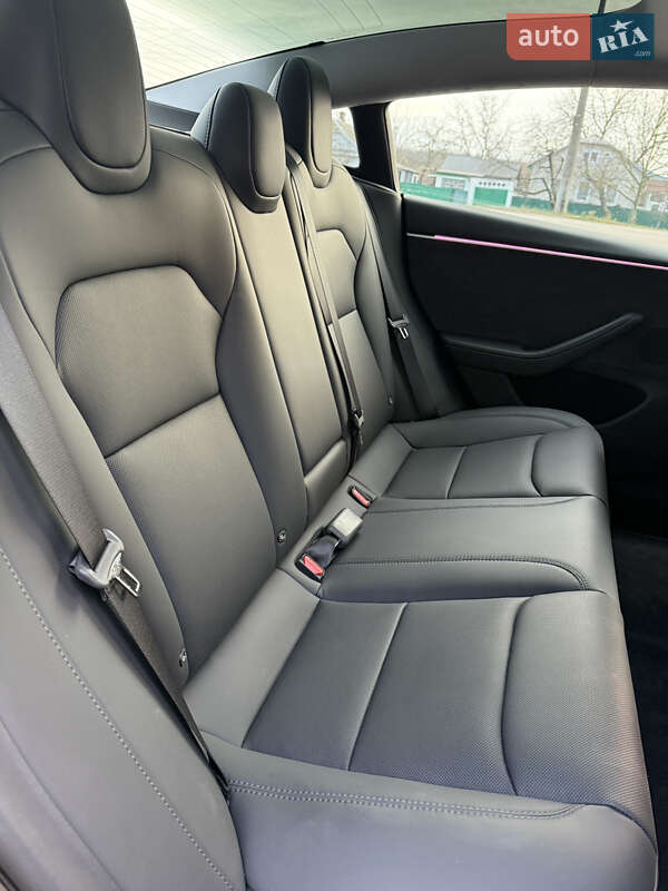 Седан Tesla Model 3 2024 в Киеве фото 35 Седан Tesla Model 3 2024 в Киеве