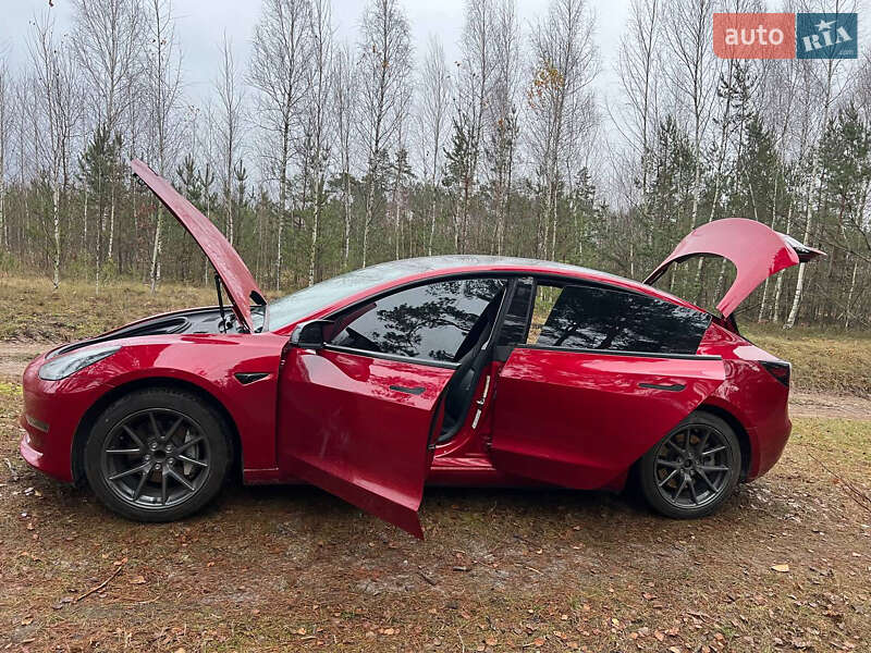 Седан Tesla Model 3 2023 в Житомире фото 34 Седан Tesla Model 3 2023 в Житомире