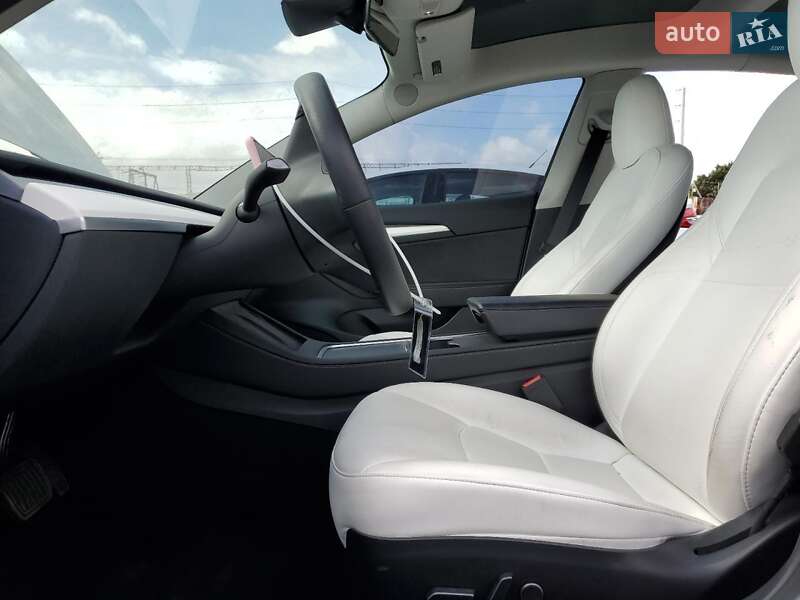 Седан Tesla Model 3 2023 в Львові фото 7 Седан Tesla Model 3 2023 в Львові