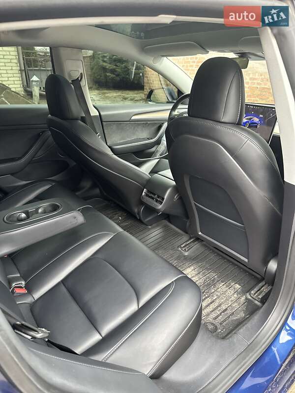 Седан Tesla Model 3 2022 в Харкові