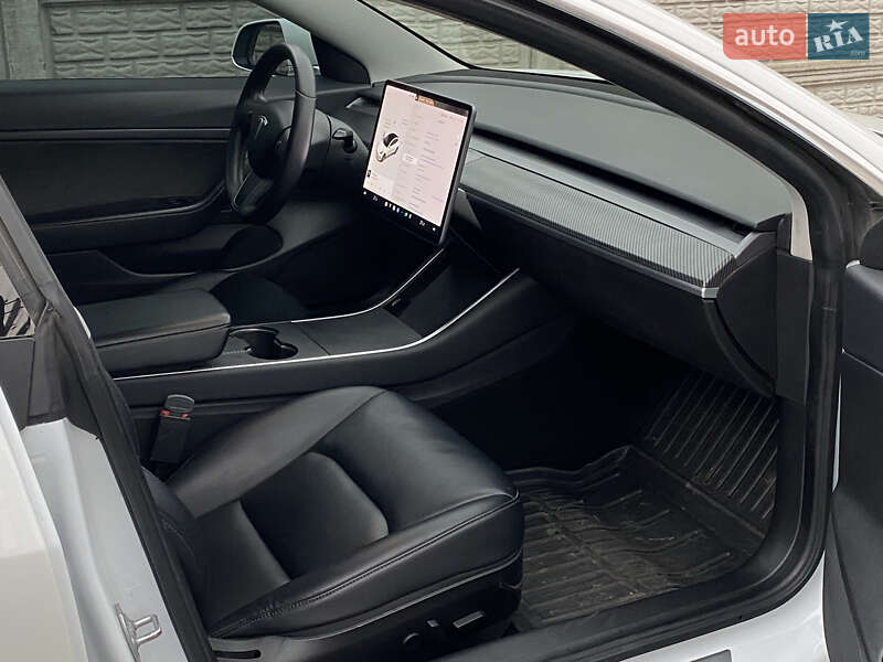 Седан Tesla Model 3 2019 в Білій Церкві фото 13 Седан Tesla Model 3 2019 в Білій Церкві