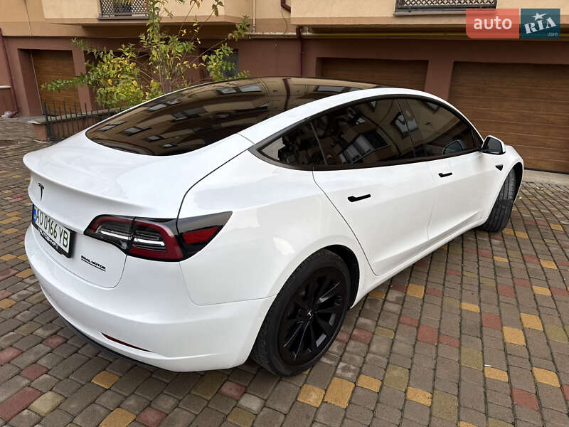Седан Tesla Model 3 2021 в Ужгороде фото 7 Седан Tesla Model 3 2021 в Ужгороде