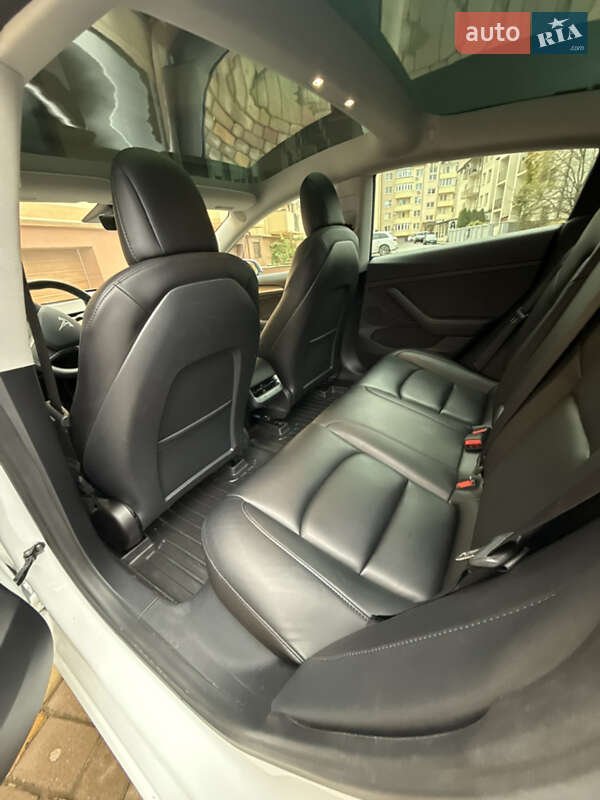 Седан Tesla Model 3 2021 в Ужгороде фото 16 Седан Tesla Model 3 2021 в Ужгороде