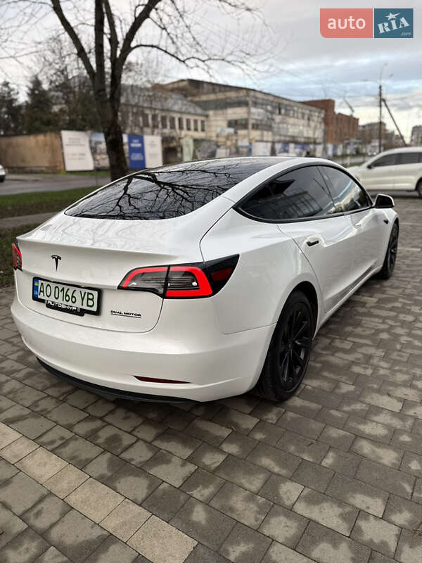 Седан Tesla Model 3 2021 в Ужгороде фото 45 Седан Tesla Model 3 2021 в Ужгороде