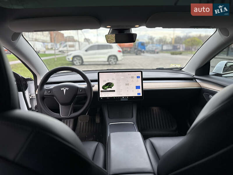 Седан Tesla Model 3 2021 в Ужгороде фото 49 Седан Tesla Model 3 2021 в Ужгороде