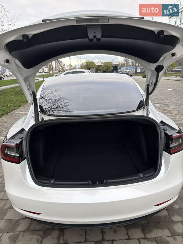 Седан Tesla Model 3 2021 в Ужгороде фото 53 Седан Tesla Model 3 2021 в Ужгороде