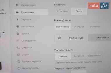 Седан Tesla Model 3 2019 в Володимирі
