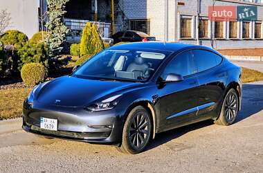 Седан Tesla Model 3 2022 в Запорожье