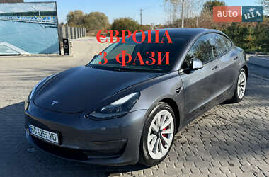Седан Tesla Model 3 2021 в Львове