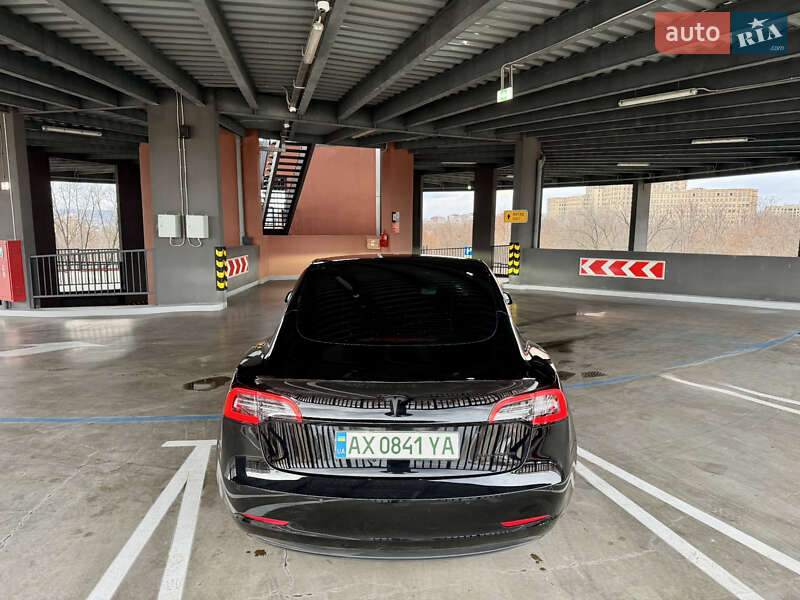 Седан Tesla Model 3 2021 в Харькове