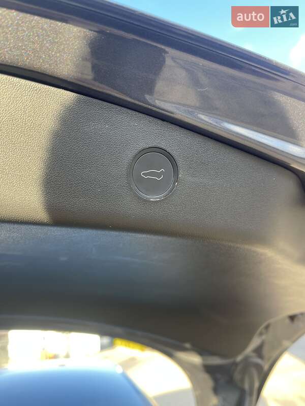 Седан Tesla Model 3 2022 в Львове фото 21 Седан Tesla Model 3 2022 в Львове