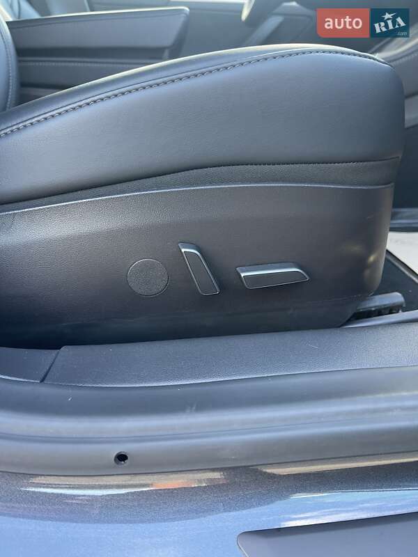 Седан Tesla Model 3 2022 в Львове фото 47 Седан Tesla Model 3 2022 в Львове