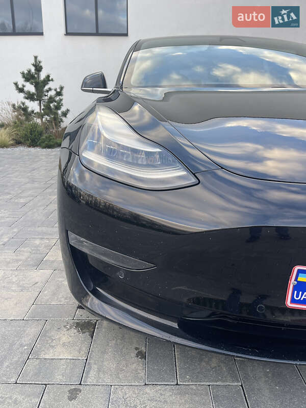 Седан Tesla Model 3 2018 в Луцке фото 9 Седан Tesla Model 3 2018 в Луцке