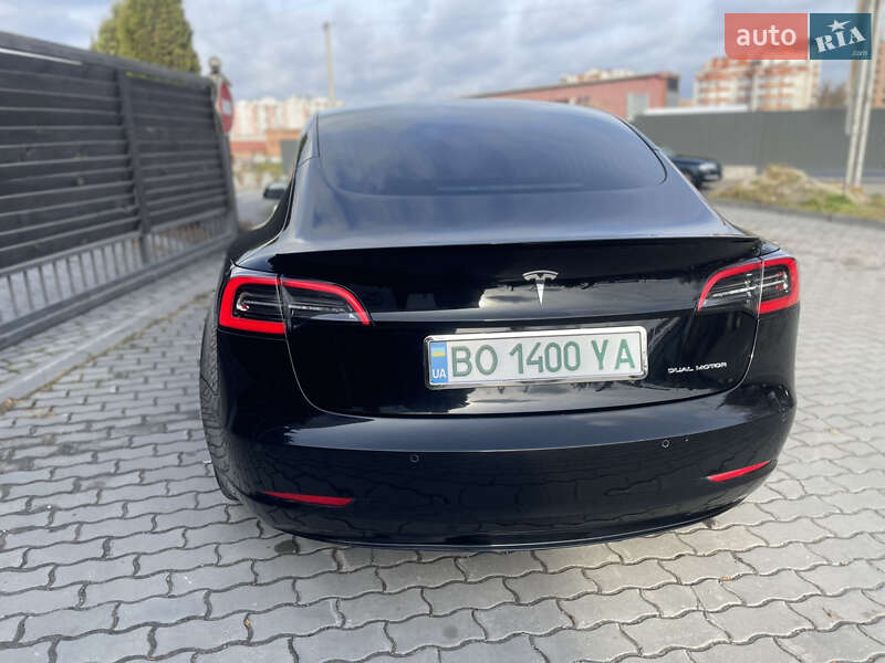 Седан Tesla Model 3 2019 в Тернополе