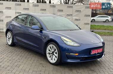 Седан Tesla Model 3 2022 в Луцке