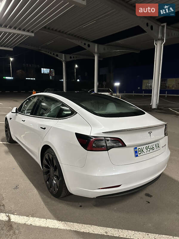 Седан Tesla Model 3 2022 в Ровно фото 10 Седан Tesla Model 3 2022 в Ровно