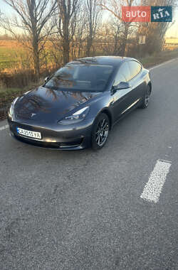 Седан Tesla Model 3 2022 в Черкассах