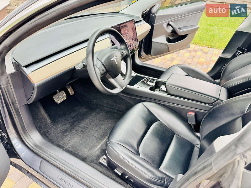 Седан Tesla Model 3 2020 в Києві фото 10 Седан Tesla Model 3 2020 в Києві