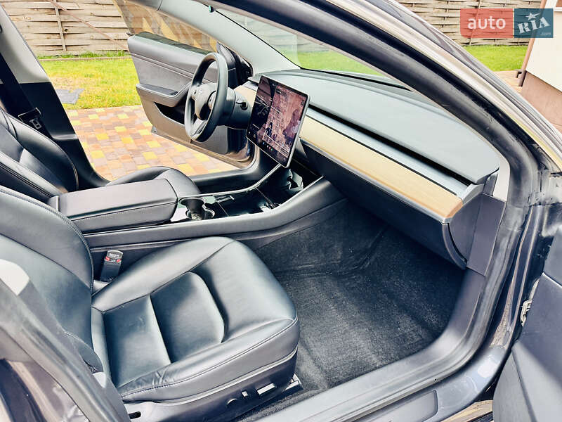 Седан Tesla Model 3 2020 в Києві фото 14 Седан Tesla Model 3 2020 в Києві