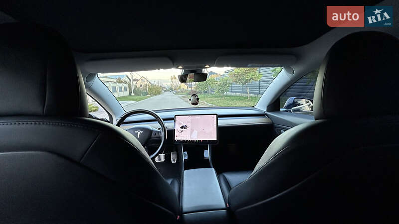 Седан Tesla Model 3 2019 в Киеве фото 24 Седан Tesla Model 3 2019 в Киеве