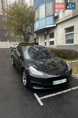 Седан Tesla Model 3 2021 в Одесі