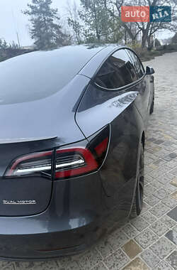 Седан Tesla Model 3 2022 в Харькове