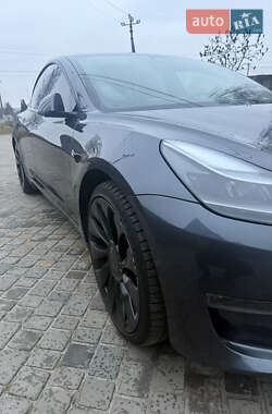 Седан Tesla Model 3 2022 в Харькове
