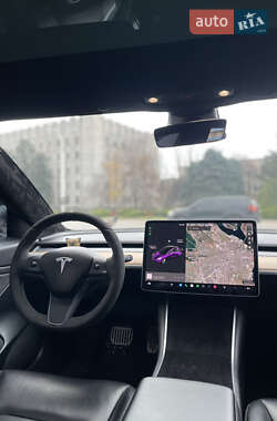Седан Tesla Model 3 2019 в Кременчуці