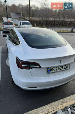 Седан Tesla Model 3 2018 в Днепре