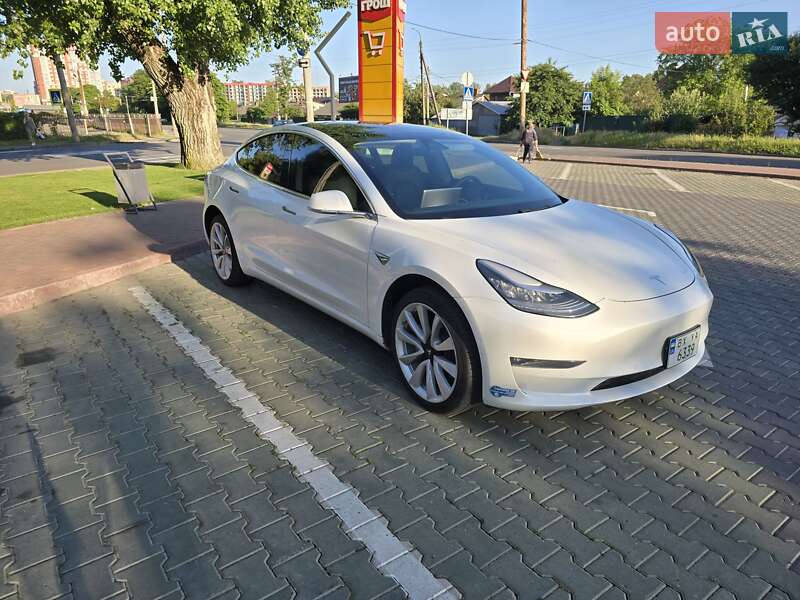 Седан Tesla Model 3 2019 в Хмельницком