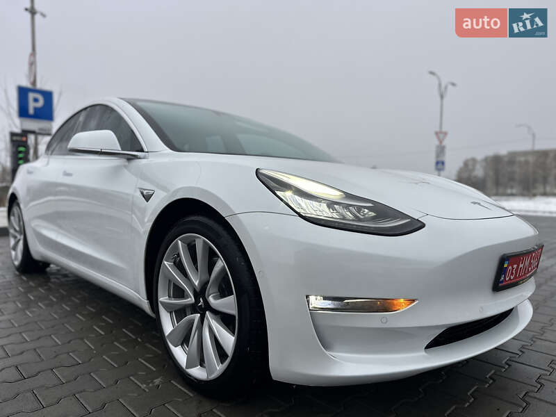 Седан Tesla Model 3 2018 в Владимире