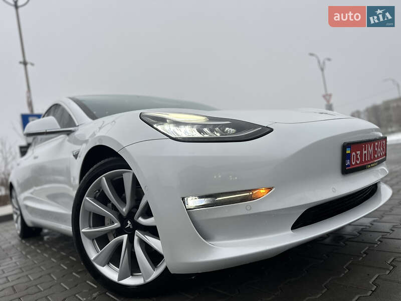 Седан Tesla Model 3 2018 в Владимире