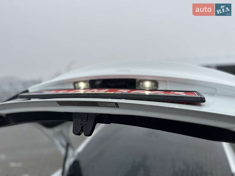 Седан Tesla Model 3 2018 в Владимире