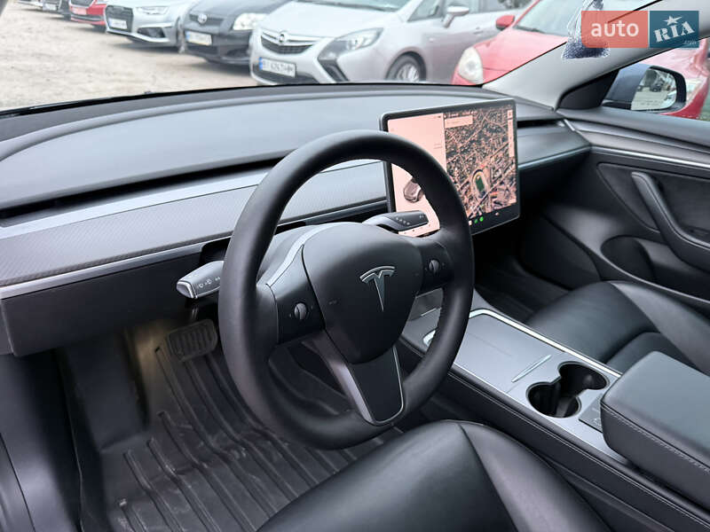 Седан Tesla Model 3 2021 в Полтаві