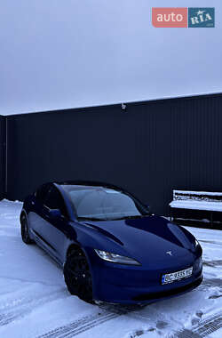 Седан Tesla Model 3 2024 в Львові