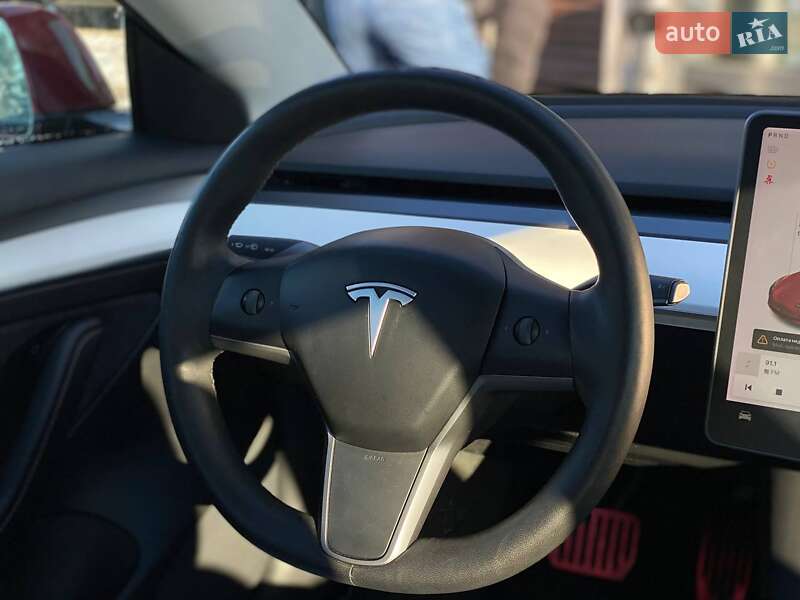 Седан Tesla Model 3 2021 в Львові