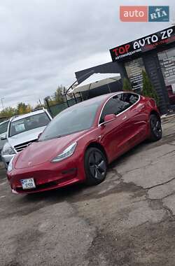 Седан Tesla Model 3 2018 в Запоріжжі