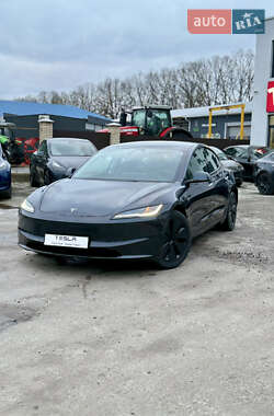 Седан Tesla Model 3 2024 в Вінниці