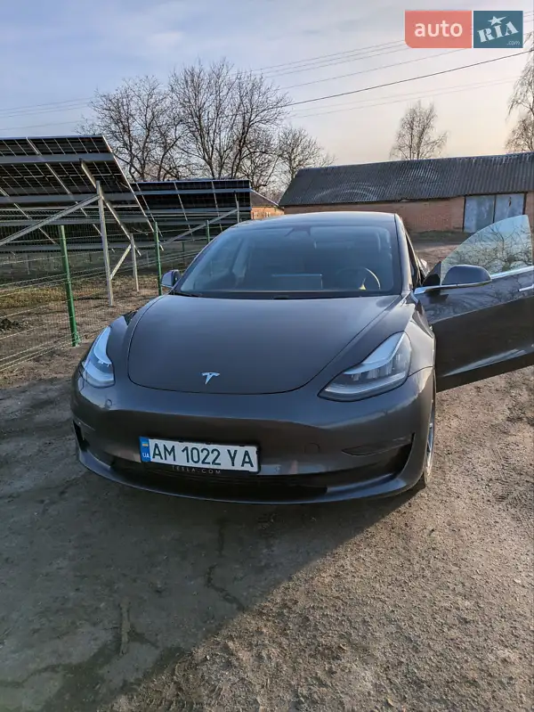 Tesla Model 3