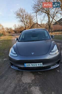Седан Tesla Model 3 2019 в Полтаве